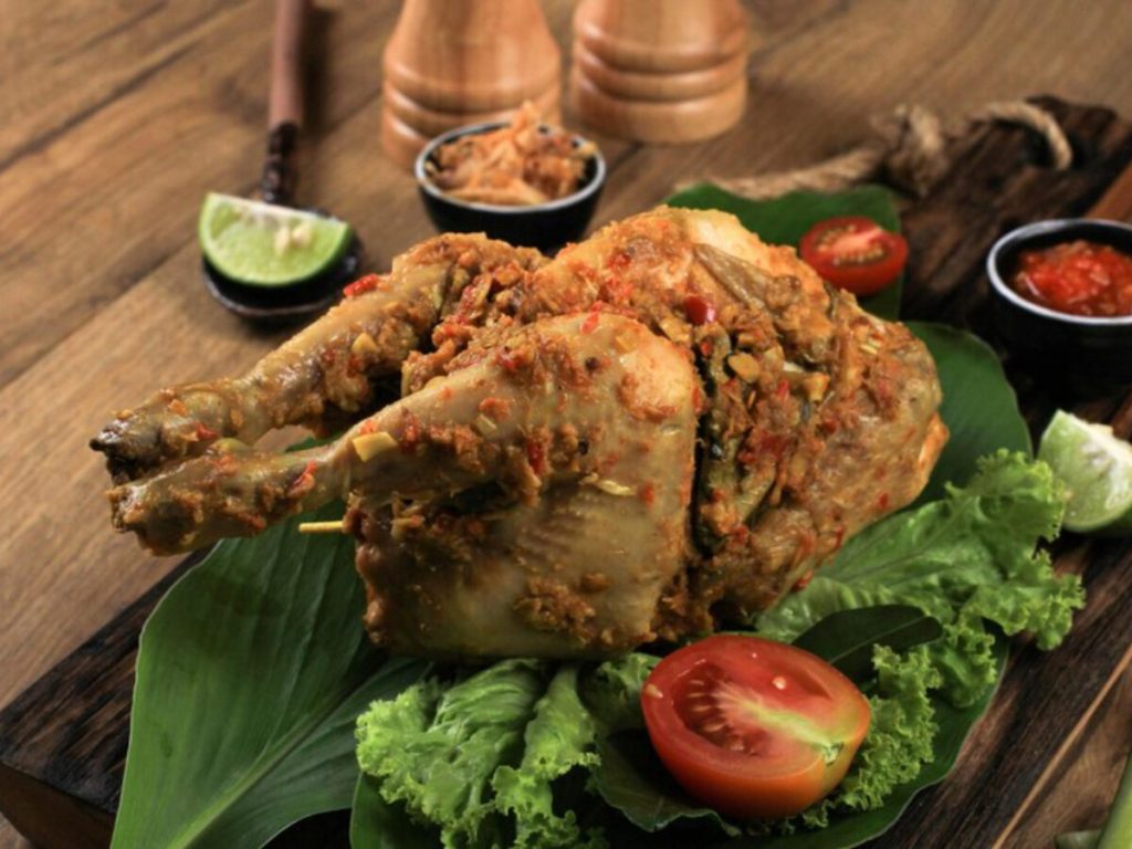 Ayam Betutu: Hidangan Legendaris Bali yang Wajib Dicoba ...