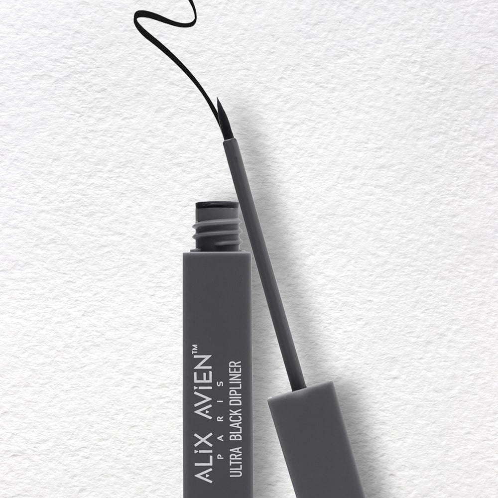 Alix Avien Eyeliner