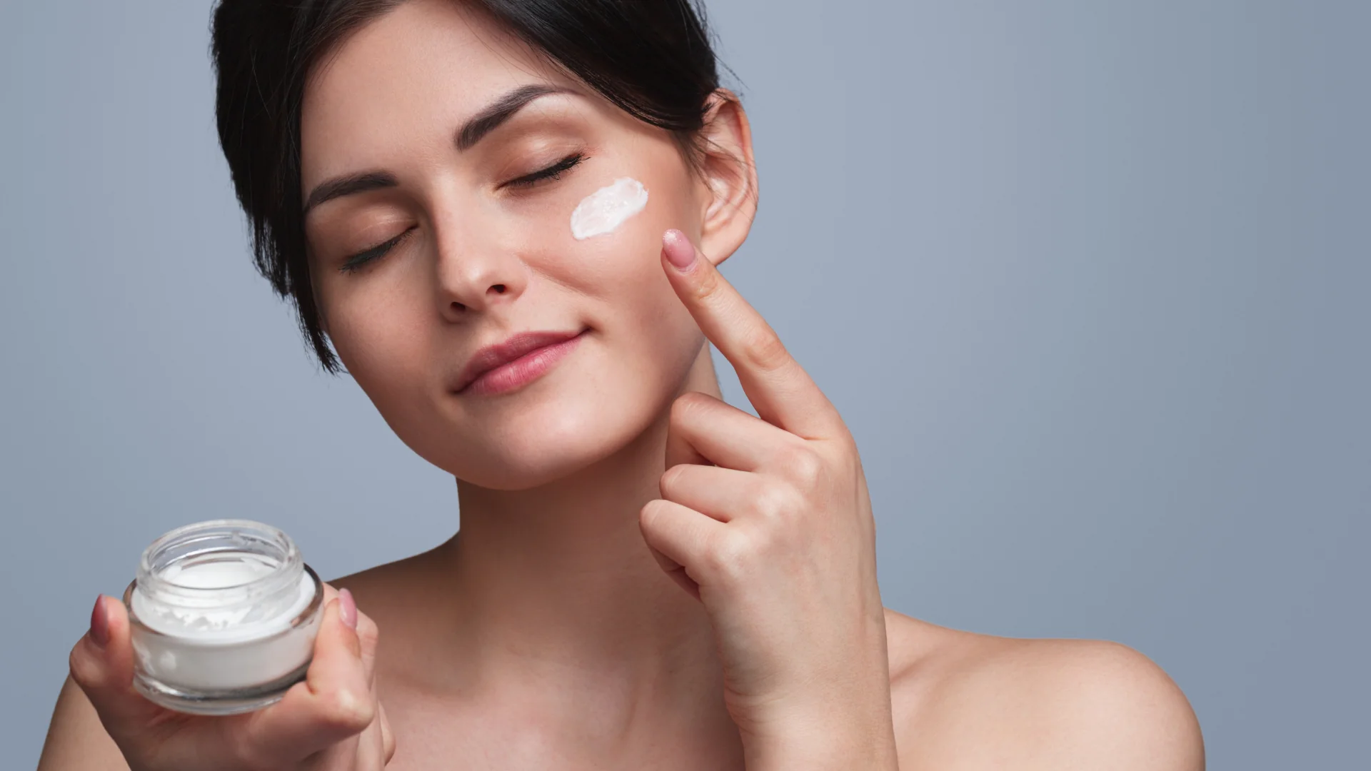 Hydration Skincare: Manfaat Hyaluronic Acid dalam Rutinitas Harian