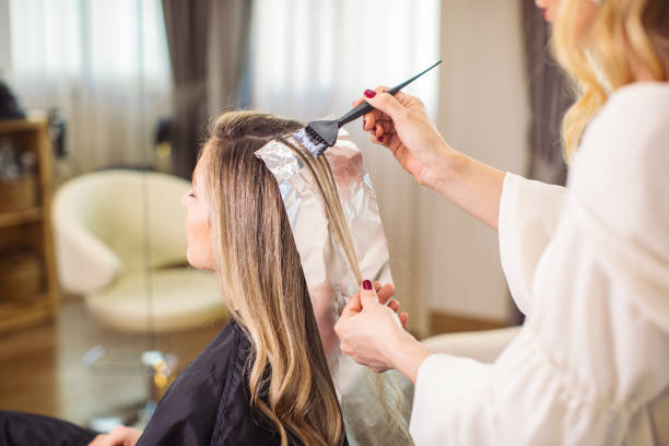 Hair Coloring dan Teknik Populer yang Harus Kamu Coba
