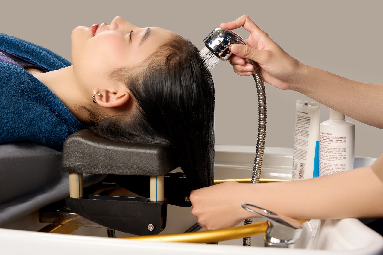 Hair Treatment: Rahasia Rambut Sehat, Kuat, dan Berkilau