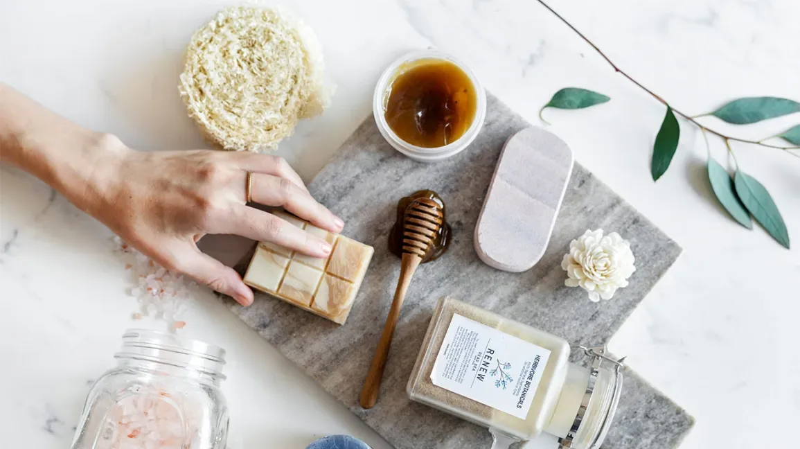 Scalp Scrub dan Serum untuk Rambut Lebih Bercahaya