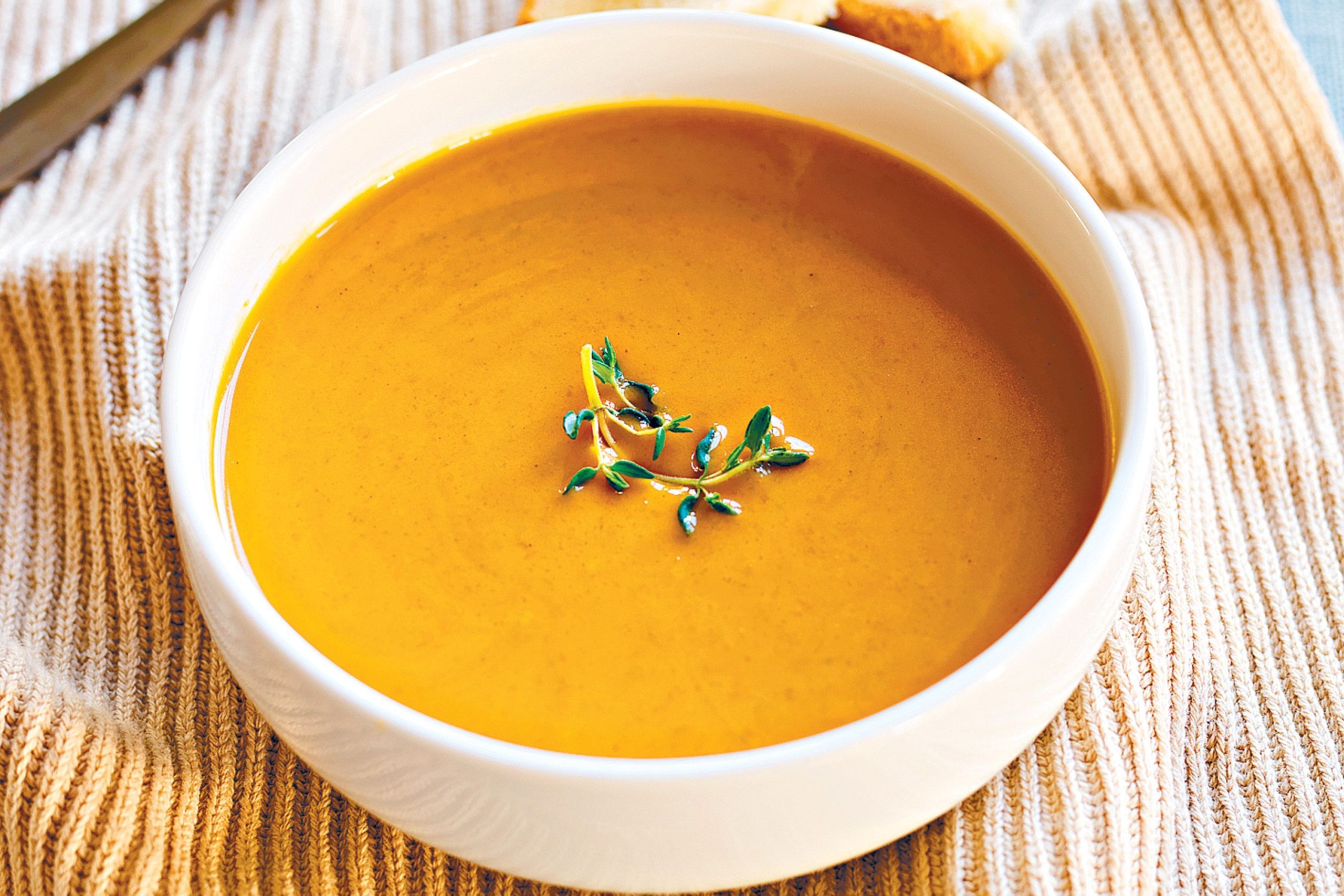 Pumpkin Soup: A Creamy Fall Favorite That’ll Warm Your Soul (Literally!)