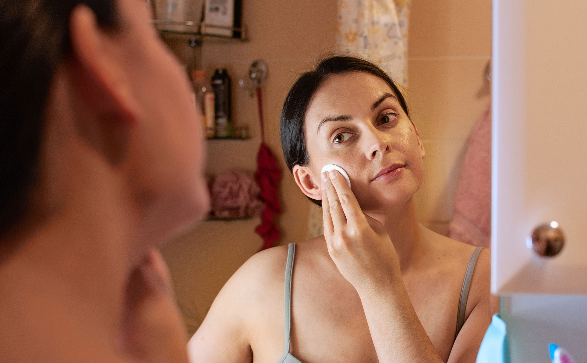 Herbal Toner: Manfaat dan Cara Menggunakannya untuk Kulit Sehat