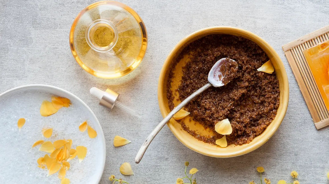 Natural Scrub: Cara Membuat SNatural Scrub:endiri di Rumah dengan Bahan Alami