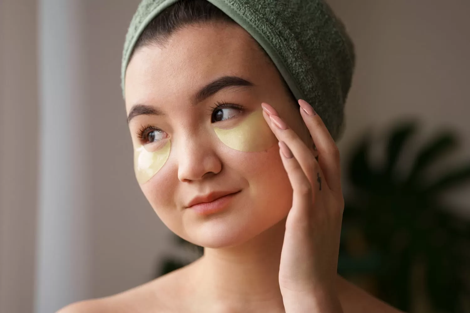 Masker Mata: Rahasia Segar dan Cerah di Area Bawah Mata