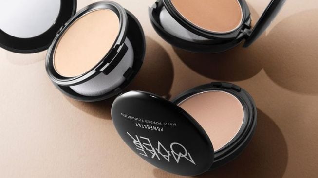 Foundation Padat: Panduan Lengkap untuk Kulit Mulus dan Makeup Tahan Lama