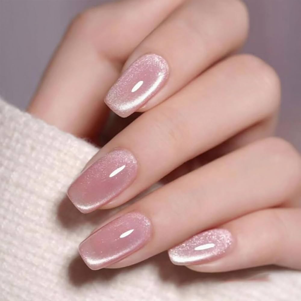 Cat Eye Nail—Desain Kuku Simpel Tapi Tetep On Point!