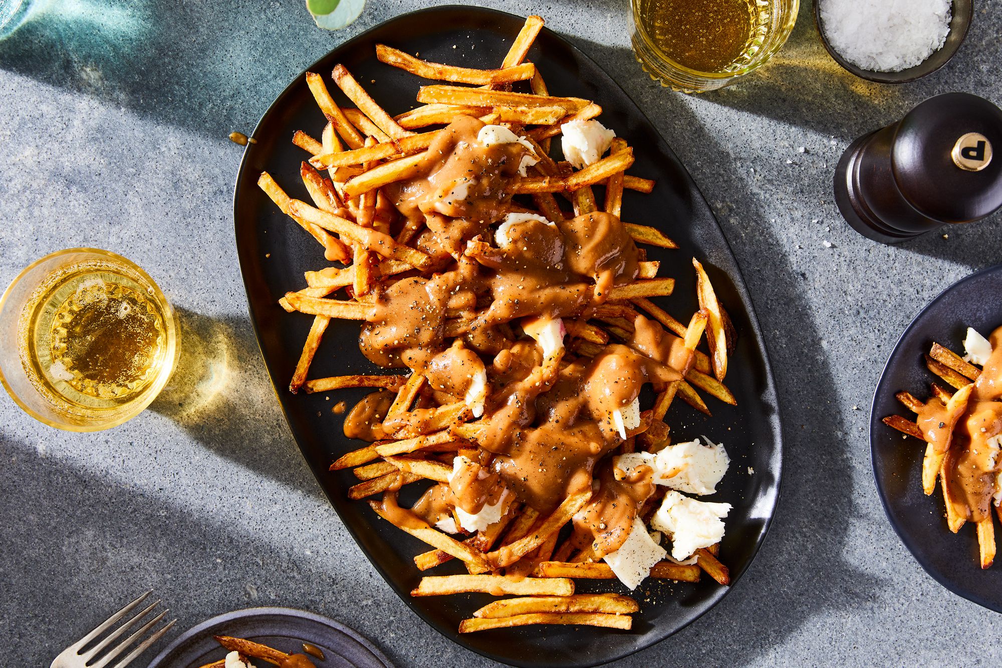 Poutine: Canada’s Beloved Dish of Fries, Cheese Curds, and Gravy – My First Bite to Pro-Tips!