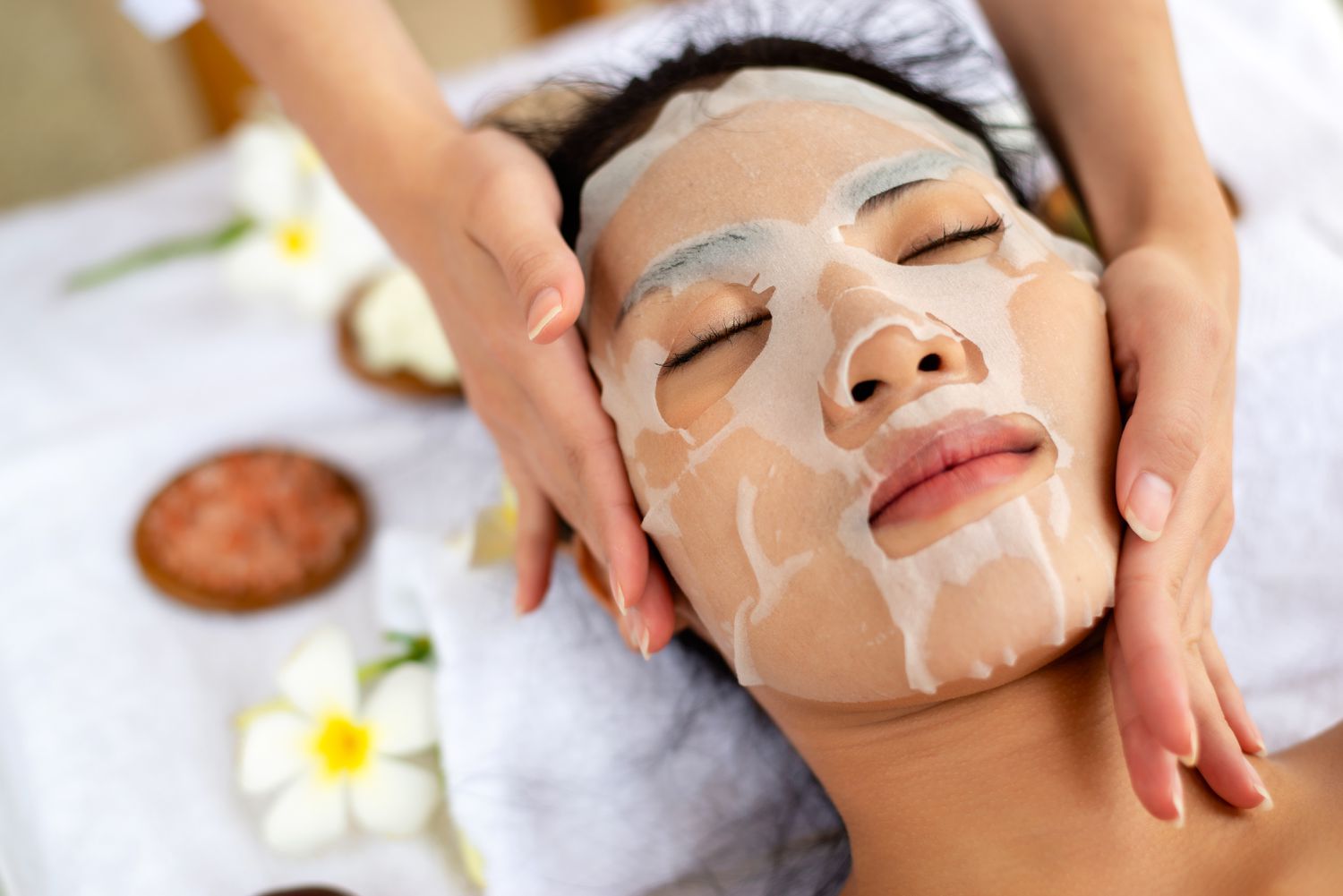Sheet Mask: Panduan Lengkap, Manfaat, dan Cara Memaksimalkan Perawatan Kulit di Rumah