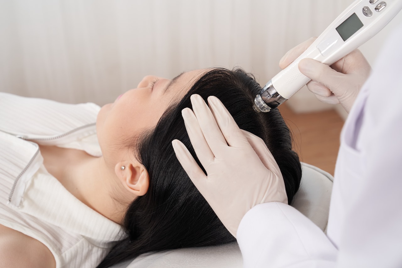 Hair Fall Treatment: Solusi Perawatan Untuk Rambut Rontok