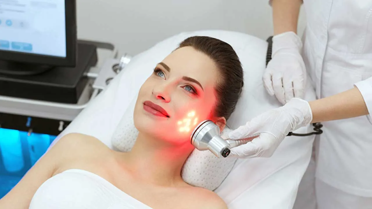 Low Level Laser Terapi Cahaya Rendah untuk Kulit dan Rambut Sehat
