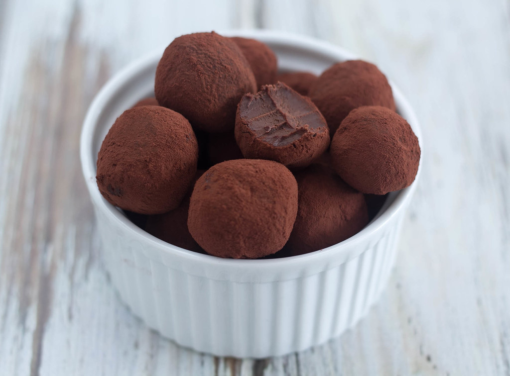 Chocolate Truffles: Rich & situstoto Decadent, Bite-Sized Treat