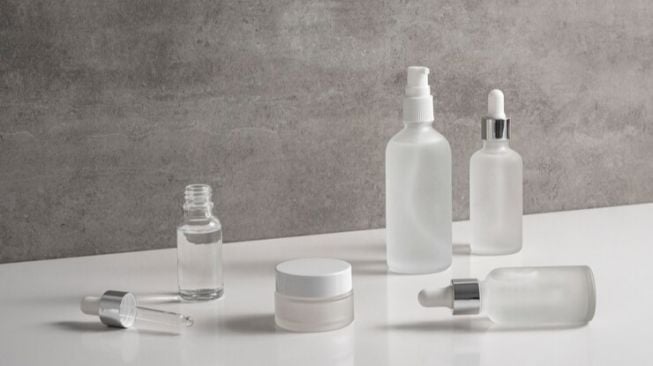 Pakai Essence Bikin Kulit Lebih Lembap dan Sehat