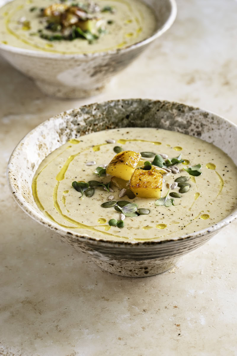 Potato Leek Soup: Creamy & Earthy, Comforting Bowl
