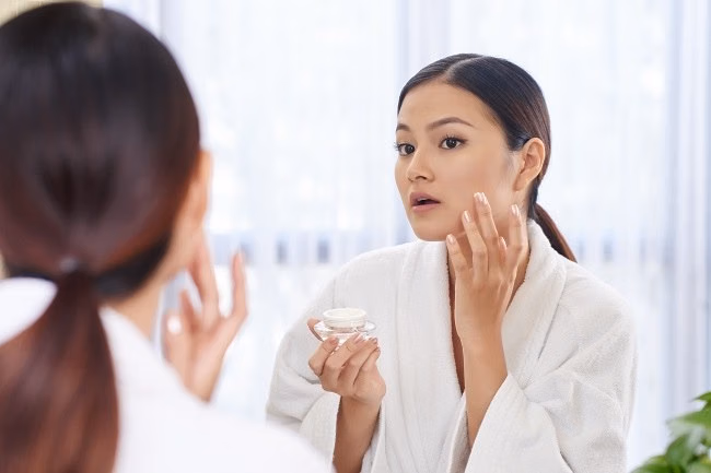 Skincare Pagi dan Malam yang Tepat untuk Kulit Sehat