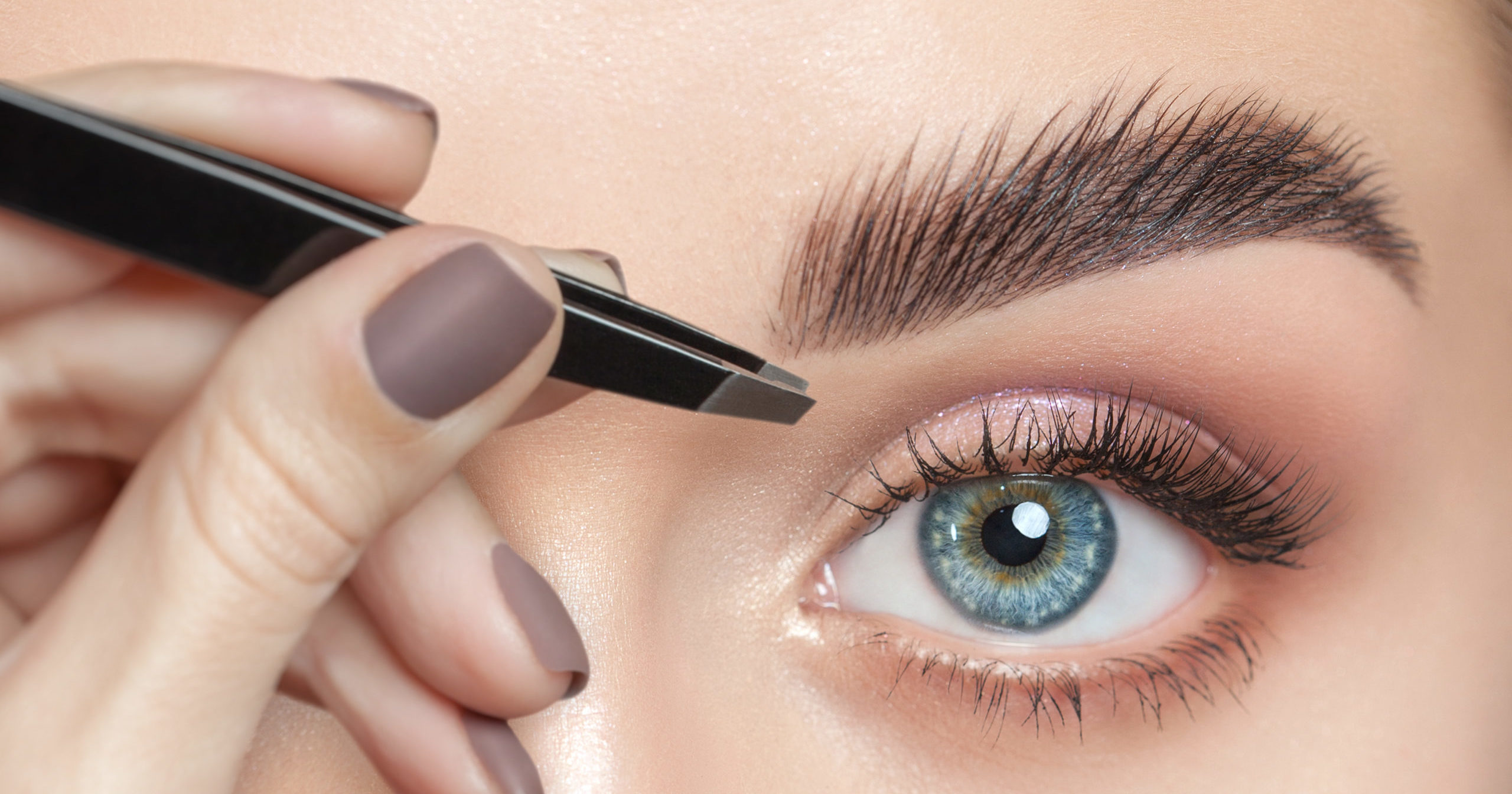 Brow Treatment: Rahasia Alis Rapi dan Menawan untuk Tampilan Lebih Percaya Diri