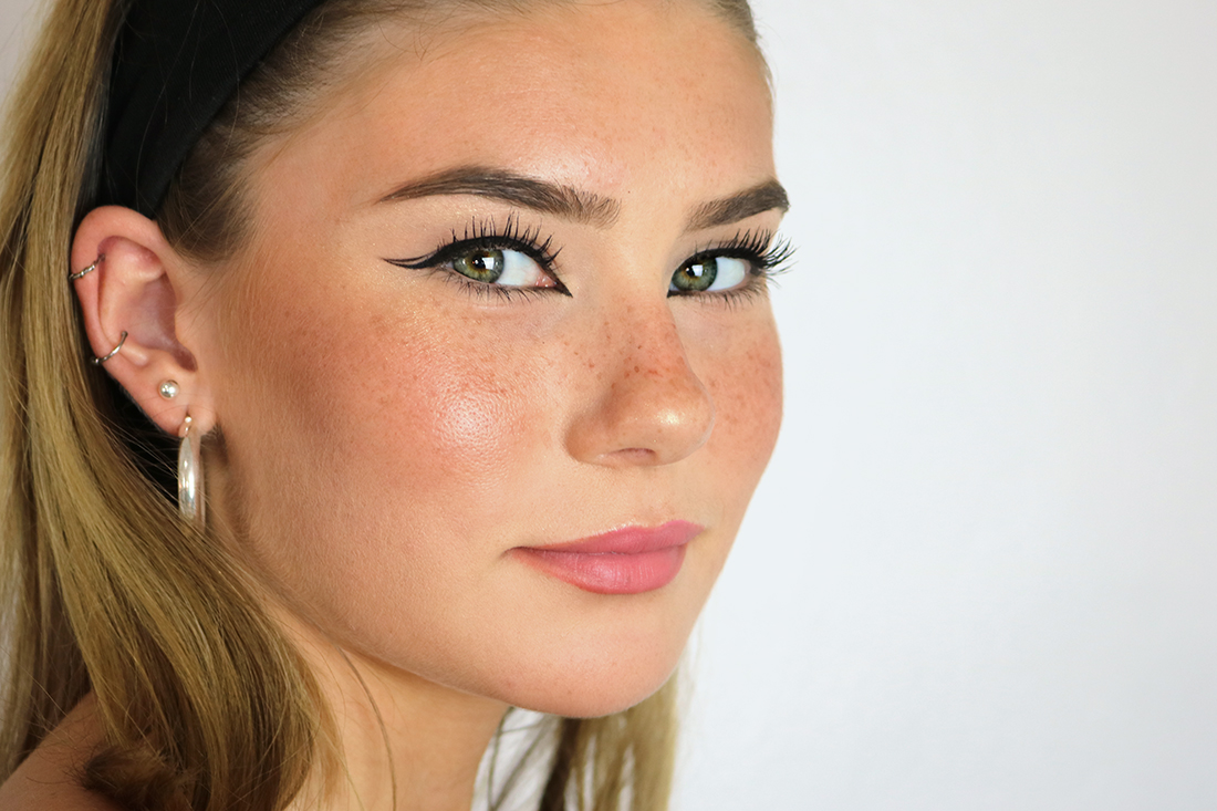 Graphic Liner