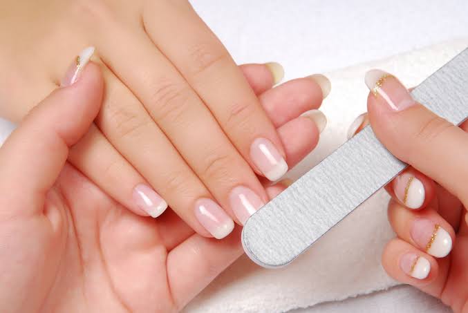 Nail Care: Rahasia Kuku Sehat yang Sering Terabaikan