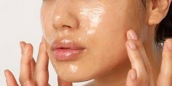 Perawatan Berminyak: Panduan Lengkap Merawat Kulit Wajah Berminyak agar Tetap Sehat dan Glowing