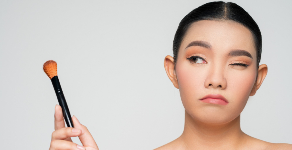 Teknik Makeup Flawless untuk Hasil Riasan yang Elegan dan Tahan Lama