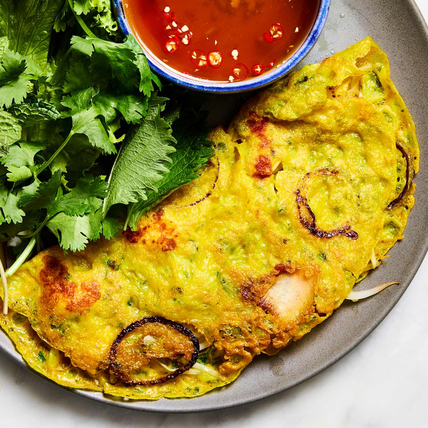 Banh Xeo: Vietnam’s Crispy and Savory Rice Pancakes