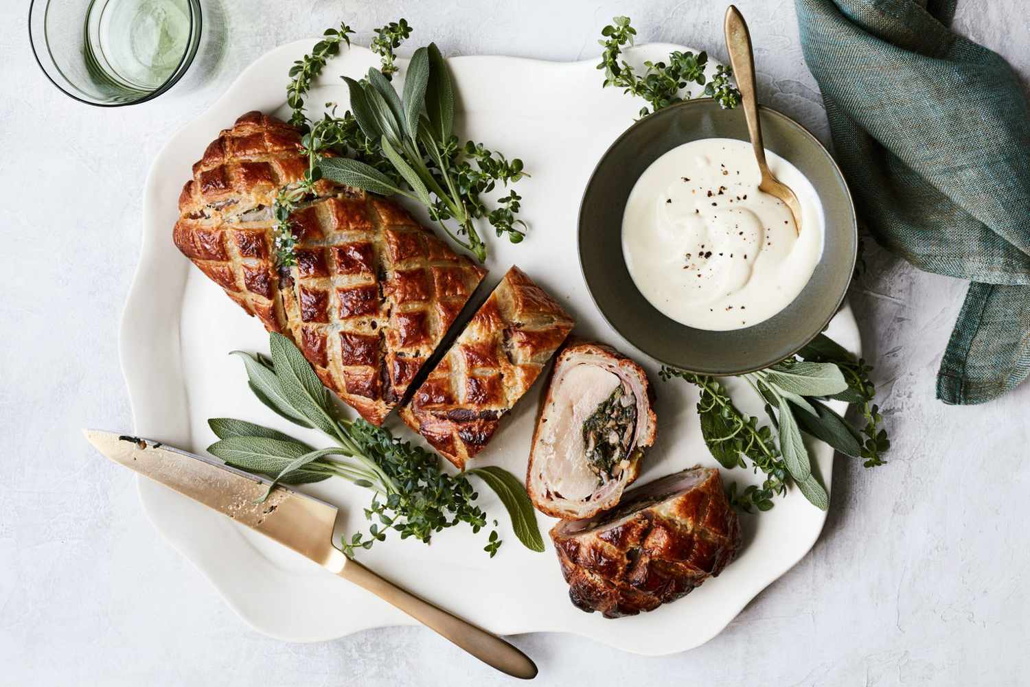Holiday Recipes: Festive Home-Cooked Dishes for Warm Family Celebrations