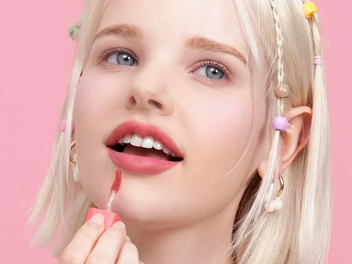 Blurry Lip Tint: Tren Warna Bibir dengan Efek Samar yang Terlihat Modern